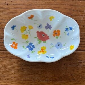 Seymour Ann Floral Soap Dish